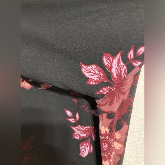 MUDD Medium Floral Dress Burgandy Multicolor Stretch EUC! E9163 - Picture 10 of 15